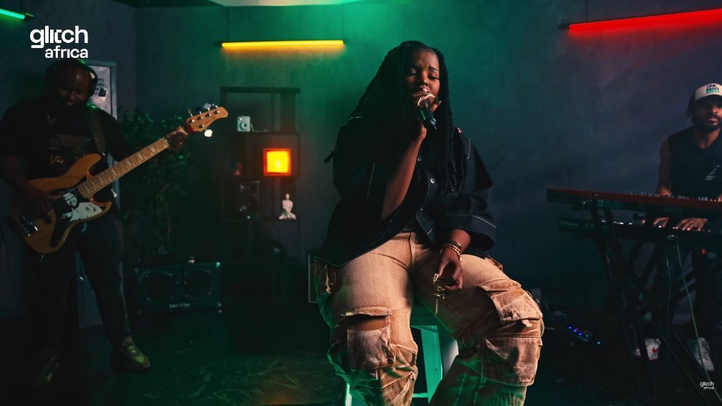 Nkosozana Daughter – Baba Ngikhumbule & Emsakazweni | Glitch Sessions